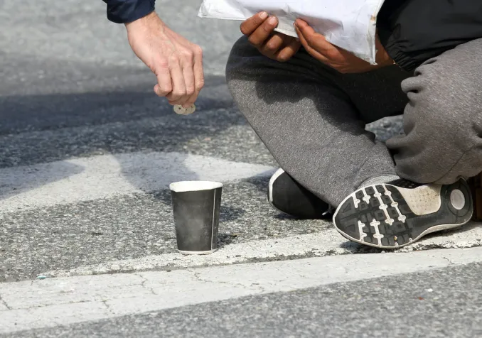 Pour la pasteure Roselyne Righetti, responsable de la Pastorale œcuménique de rue, c'est «une journée de solidarité avec tous ceux qui connaissent des situations de pauvreté, quelle que soit sa nature.» © iStock/photosaint