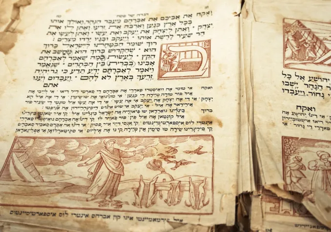 Vieux recueil de récits de la Pâque. ©Stella Levi/iStock