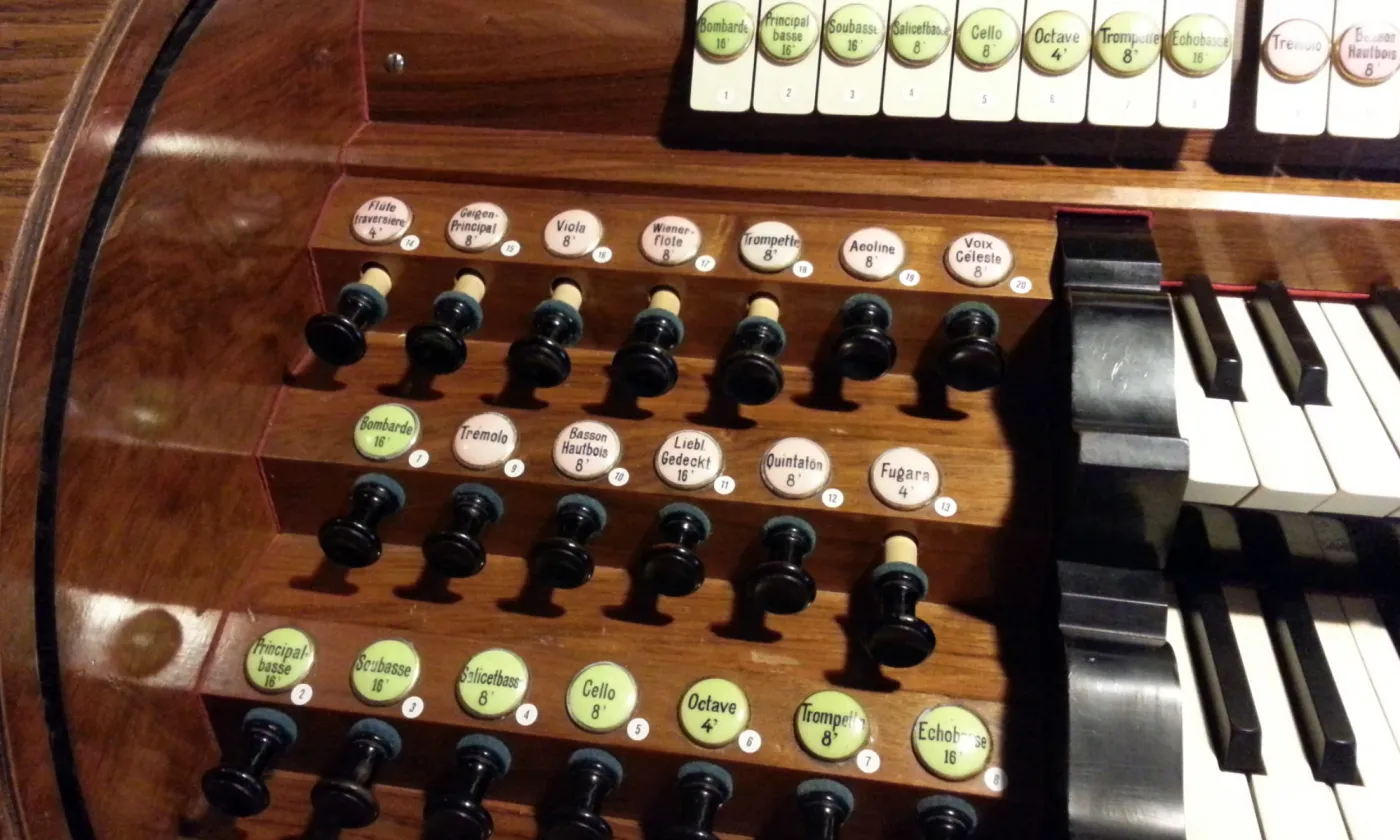Orgue du temple Farel de La Chaux-de-Fonds DR