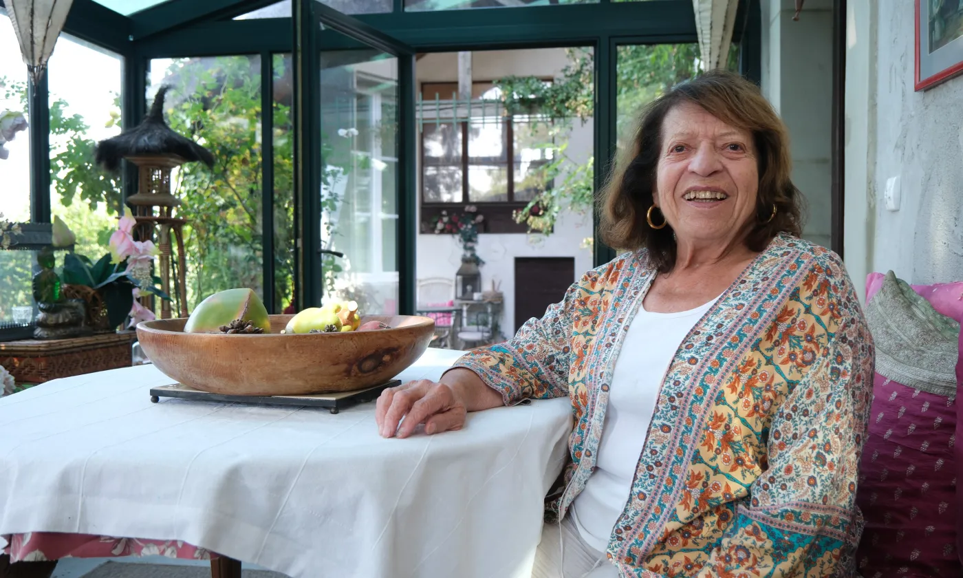 À 86 ans, Irène Pingoud n'a pas la mémoire qui flanche. Ses années auprès de l’«Église libre» sont encore très présentes dans son esprit. ©Élise Dotterens