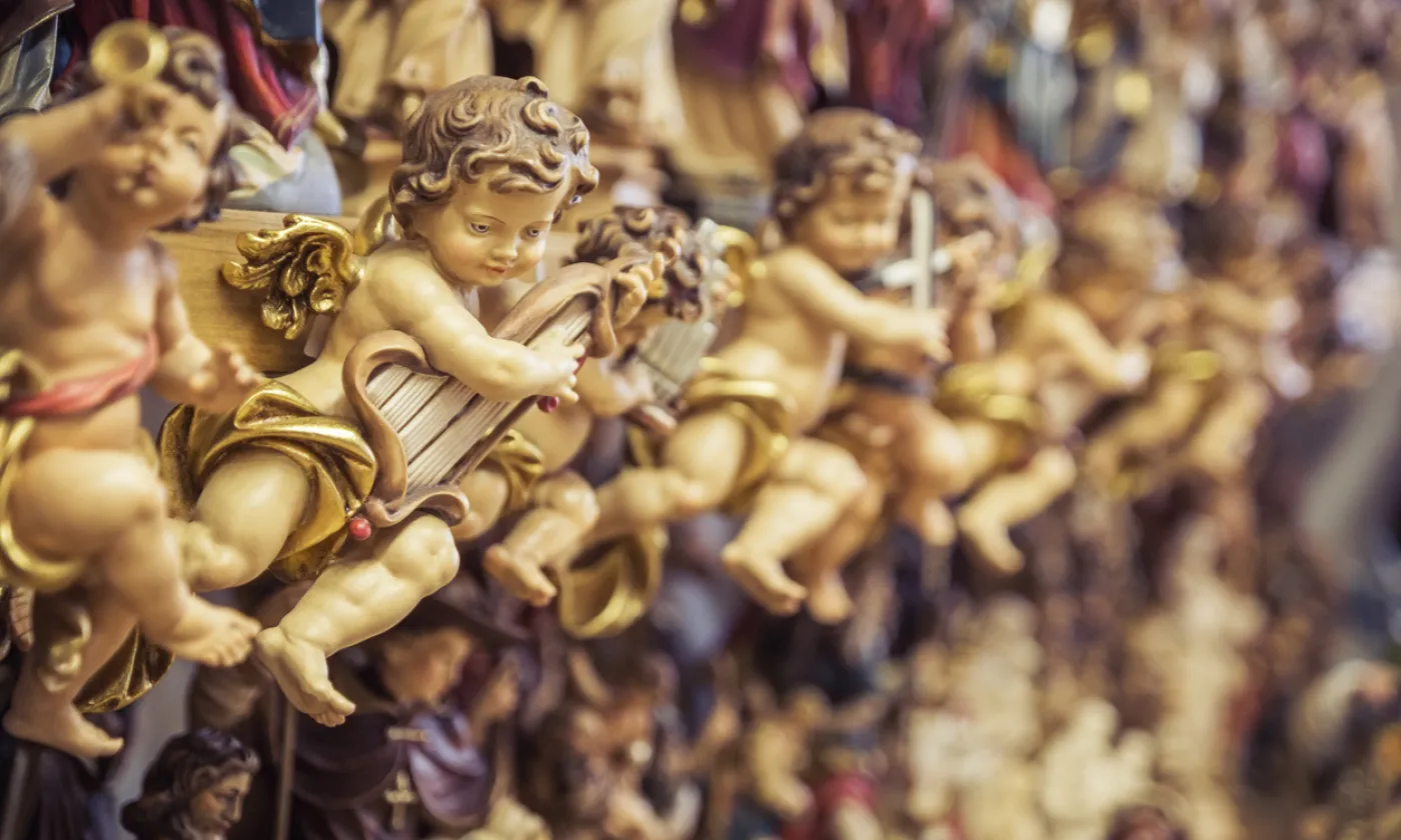 Les figurines d'anges s'arrachent dans les commerces. Image d'illustration. © iStock/DaveLongMedia