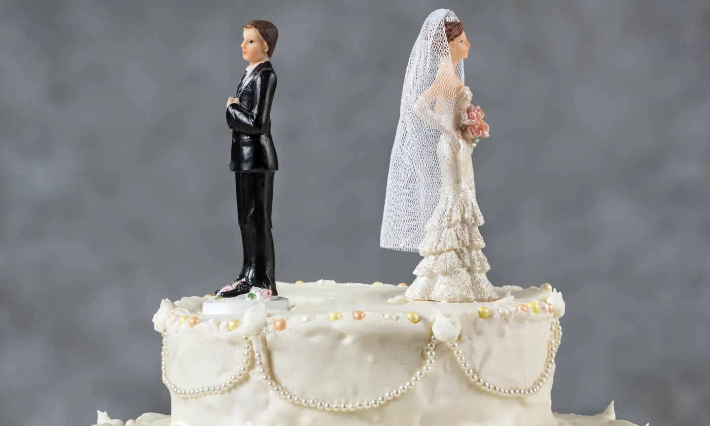 Les futurs mariés sont confrontés à un conflit qui pourrait repousser la cérémonie ©iStock / mofles